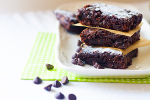 Skinny Avocado Brownies | Jellibeanjournals.com