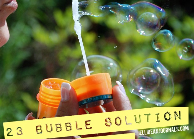 23 Bubble Solutions and Tips for Creating GIANT Bubbles! at Jellibeanjournals.com