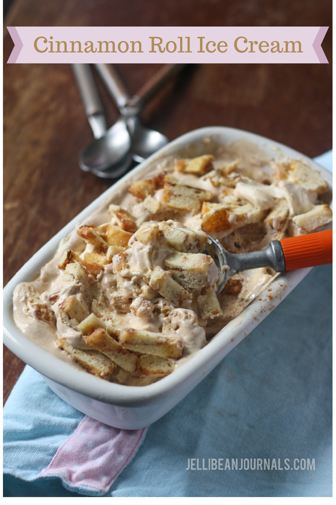 Cinnamon Roll Ice Cream | Jellibeanjournals.com