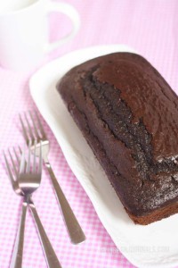 Chocolate Loaf Cake- so moist and tender it'll become your go-to teacake recipe! | Jellibeanjournals.com